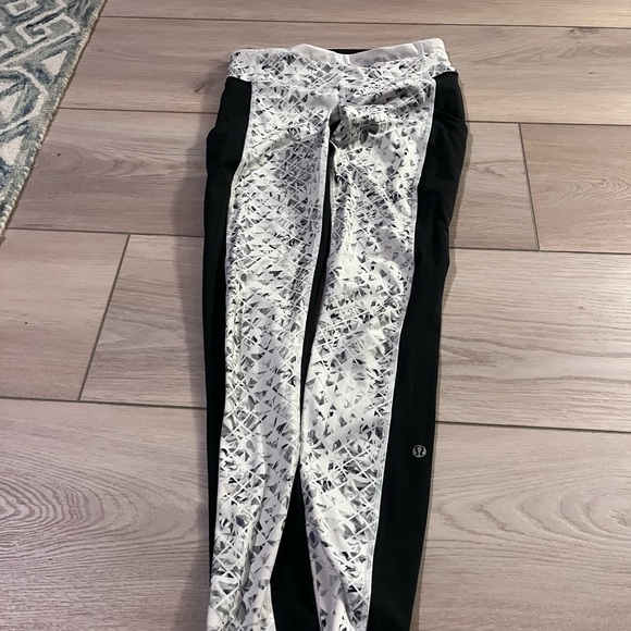 Other - Lululemon Black and White Patterned Leggings